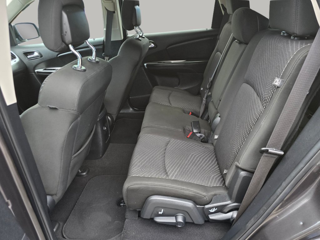 Used 2019 Dodge Journey SE w/ Connectivity Group FWD image 22