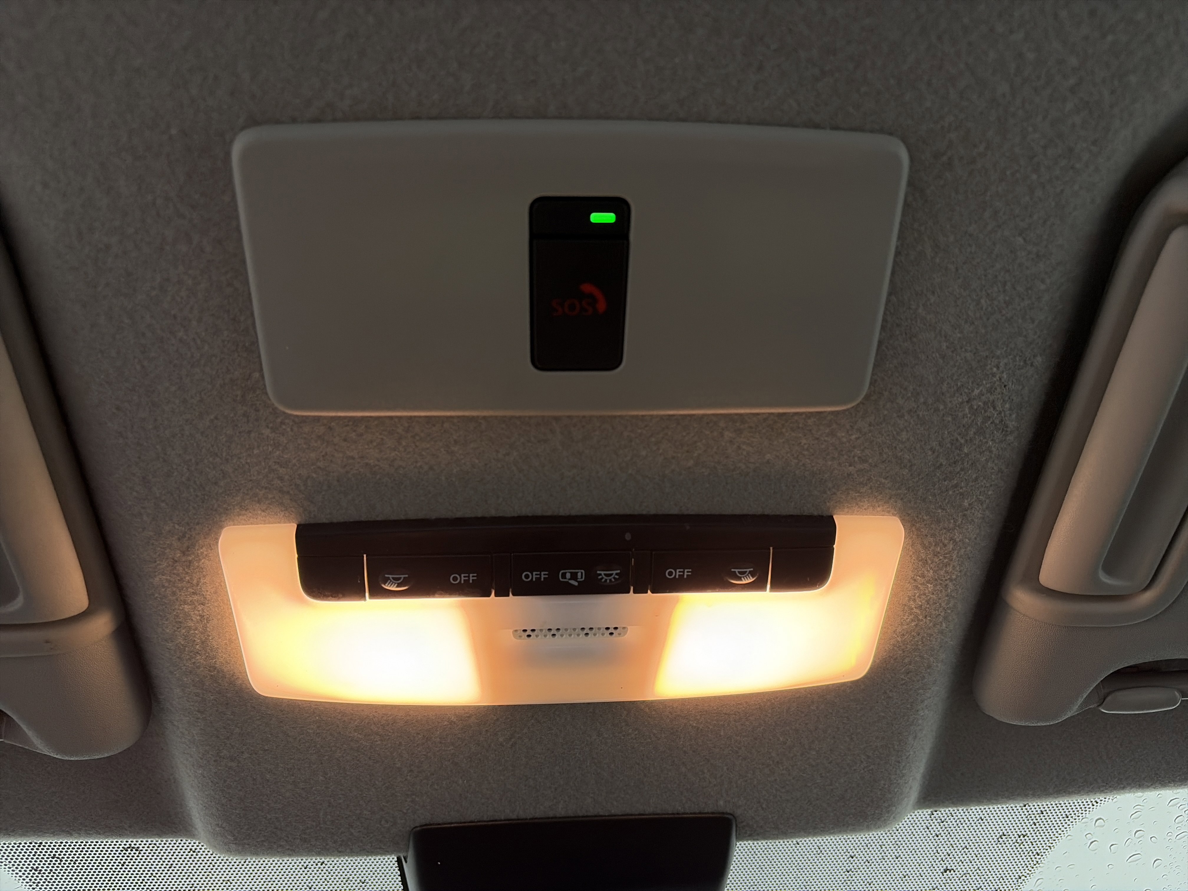 Used 2024 Nissan Kicks SR image 29