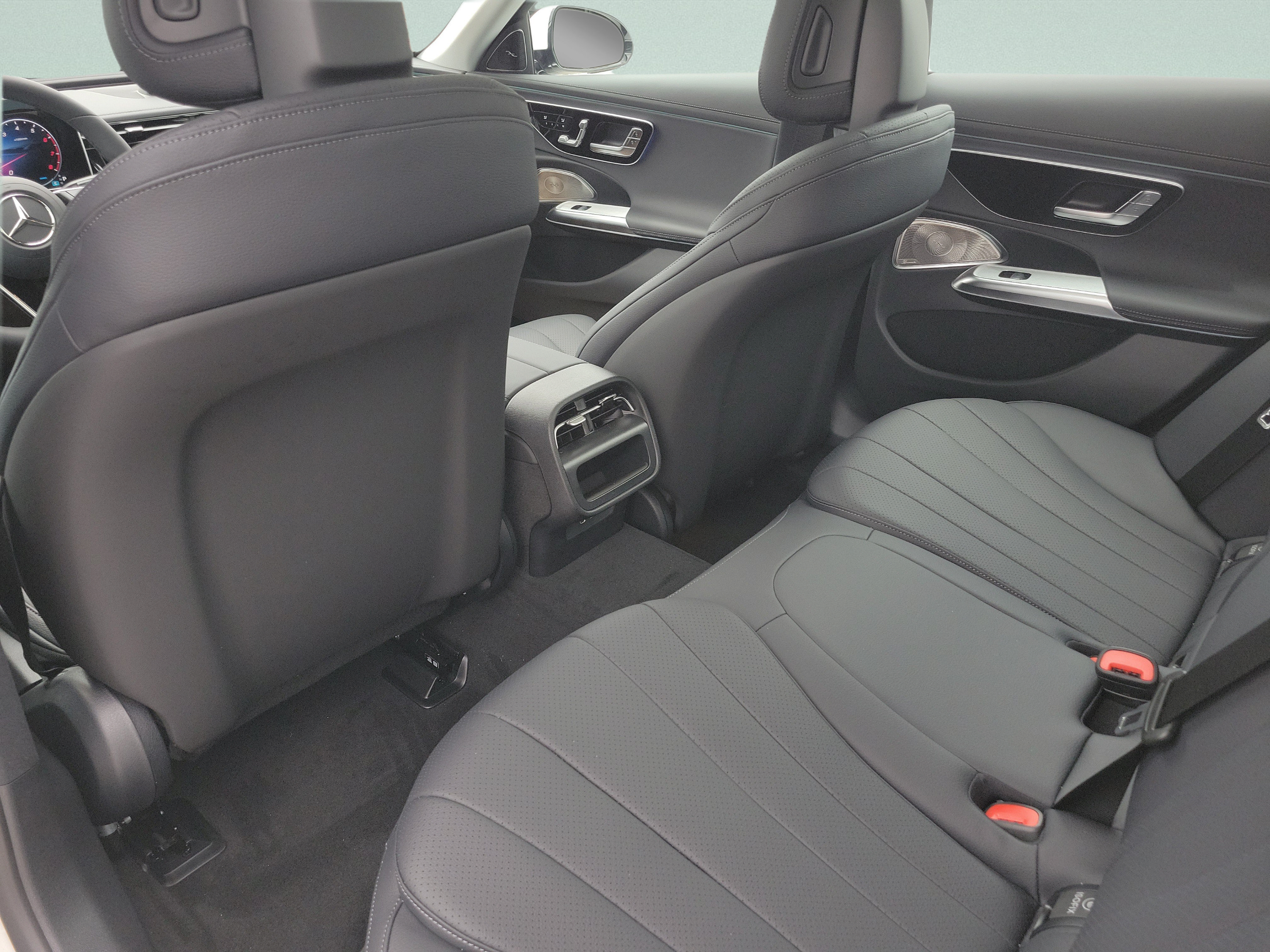 New 2027 Mercedes-Benz E 450 4MATIC Sedan image 9