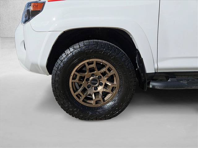 Used 2023 Toyota 4Runner 40th Anniversary SE AWD/4WD image 25