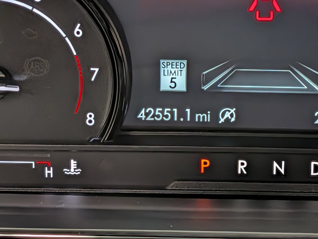 Used 2022 Lincoln Corsair AWD w/ Premium Package image 20