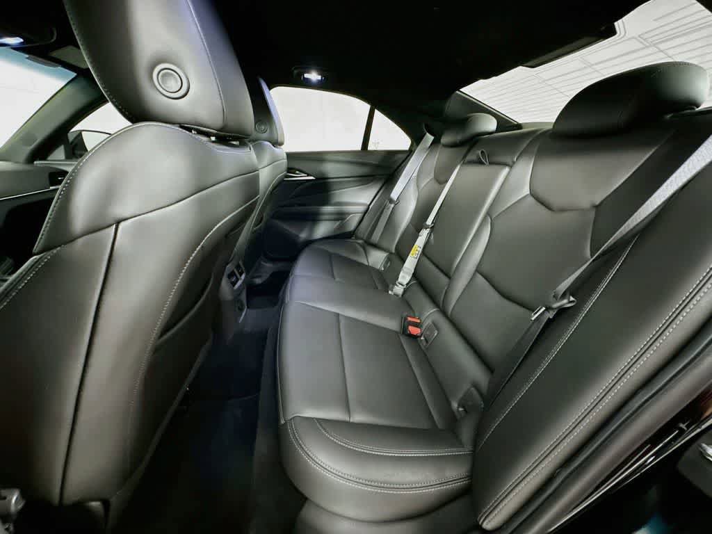 Used 2023 Cadillac CT4 Luxury RWD image 14