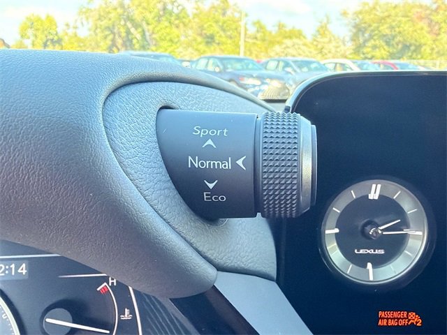 New 2025 Lexus ES 350 Ultra Luxury image 29