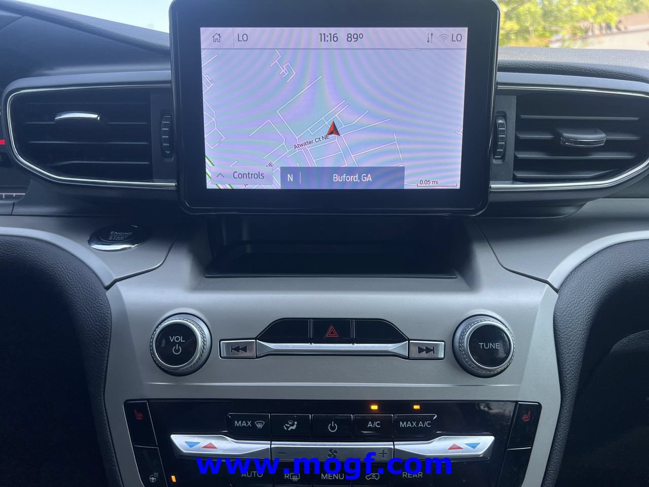 Used 2022 Ford Explorer XLT w/ Equipment Group 202A AWD/4WD image 7