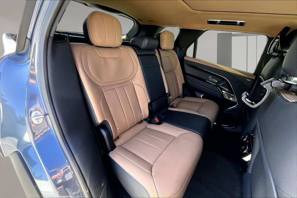 Certified 2026 Land Rover Range Rover Sport Dynamic SE AWD/4WD image 10
