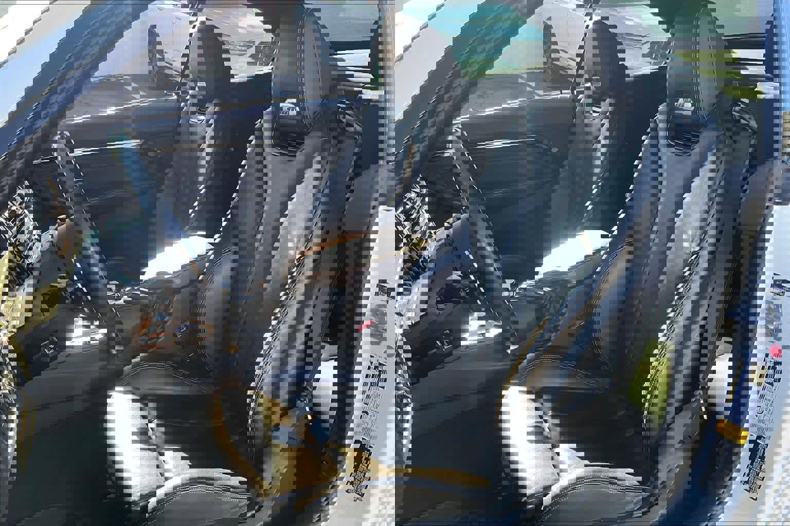 Used 2017 BMW M4 Convertible image 27