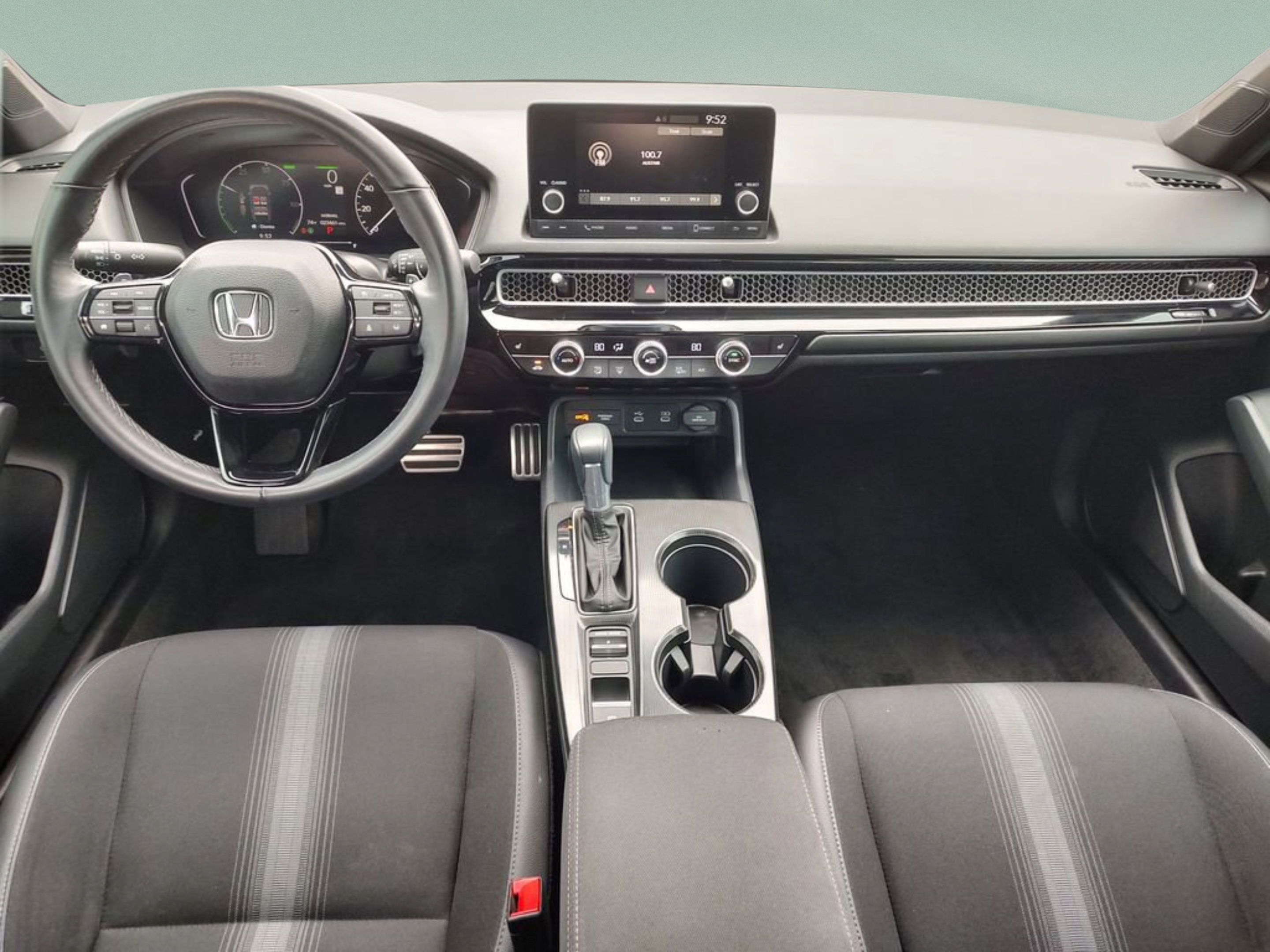 Used 2025 Honda Civic Sport image 9