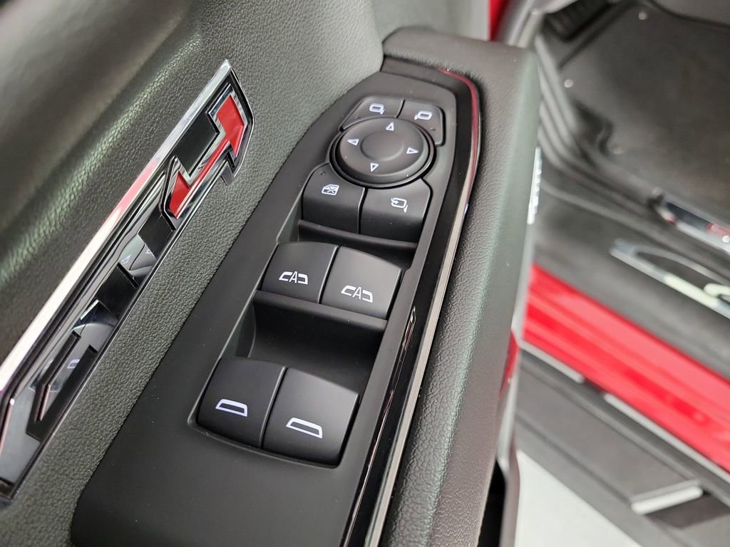 Used 2024 GMC Sierra 1500 AT4 w/ Technology Package image 18