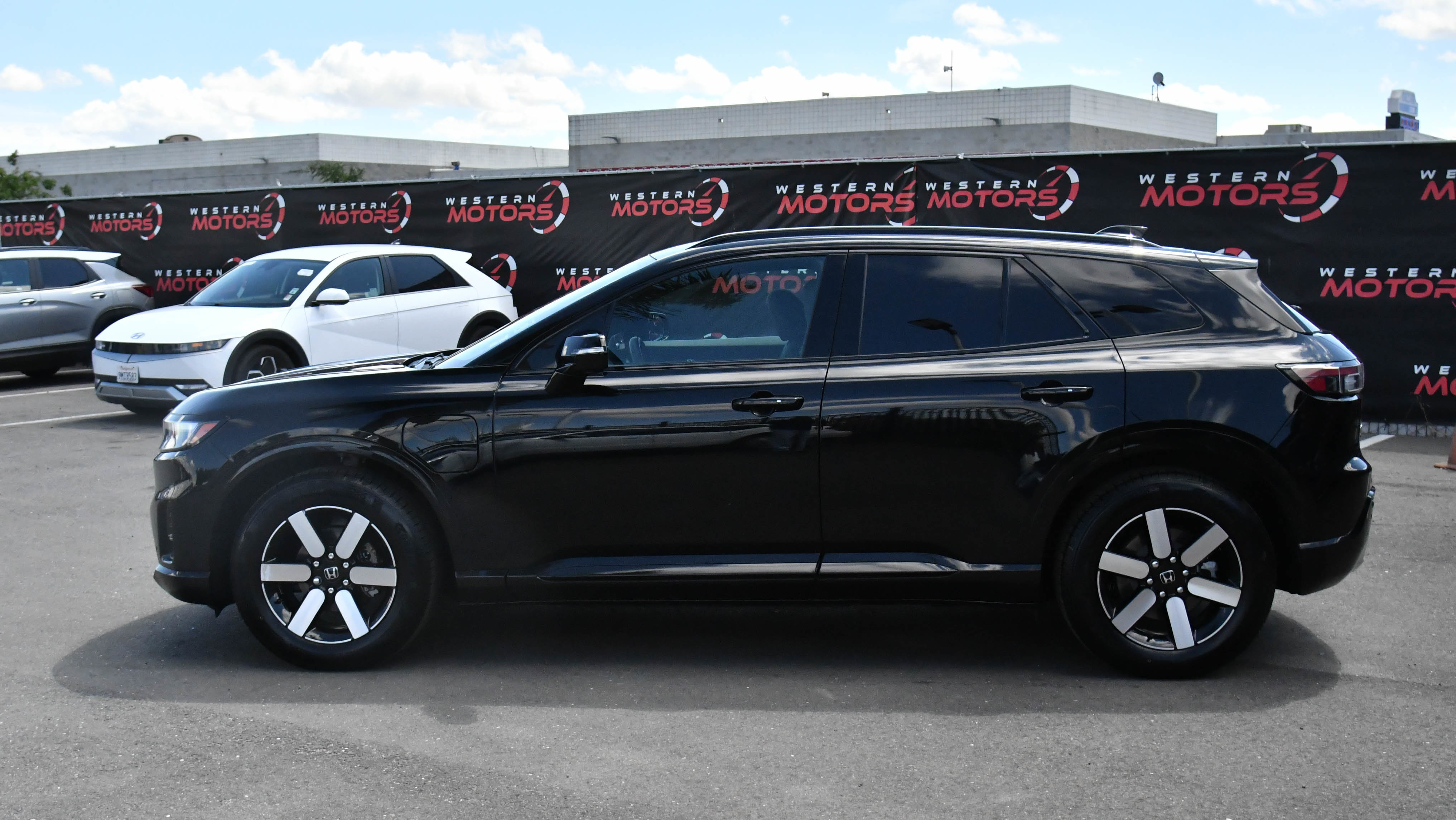 Used 2024 Honda Prologue Touring image 4