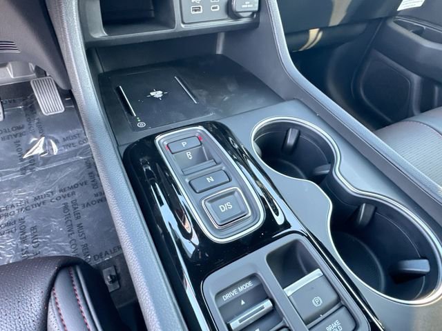 Used 2025 Honda Pilot Black Edition image 38