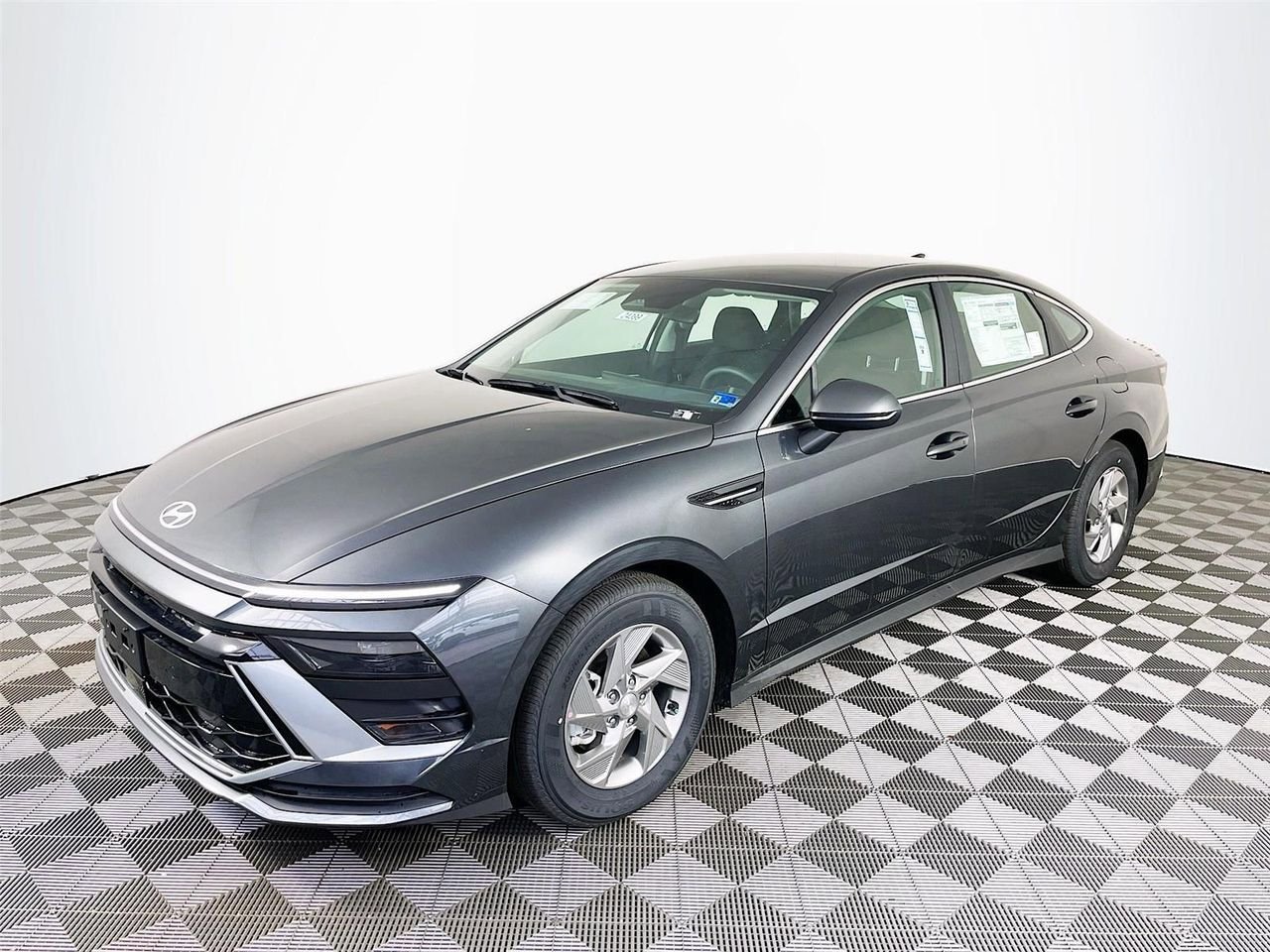 New 2026 Hyundai Sonata SE FWD image 3