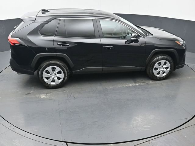 Used 2025 Toyota RAV4 LE AWD/4WD image 39