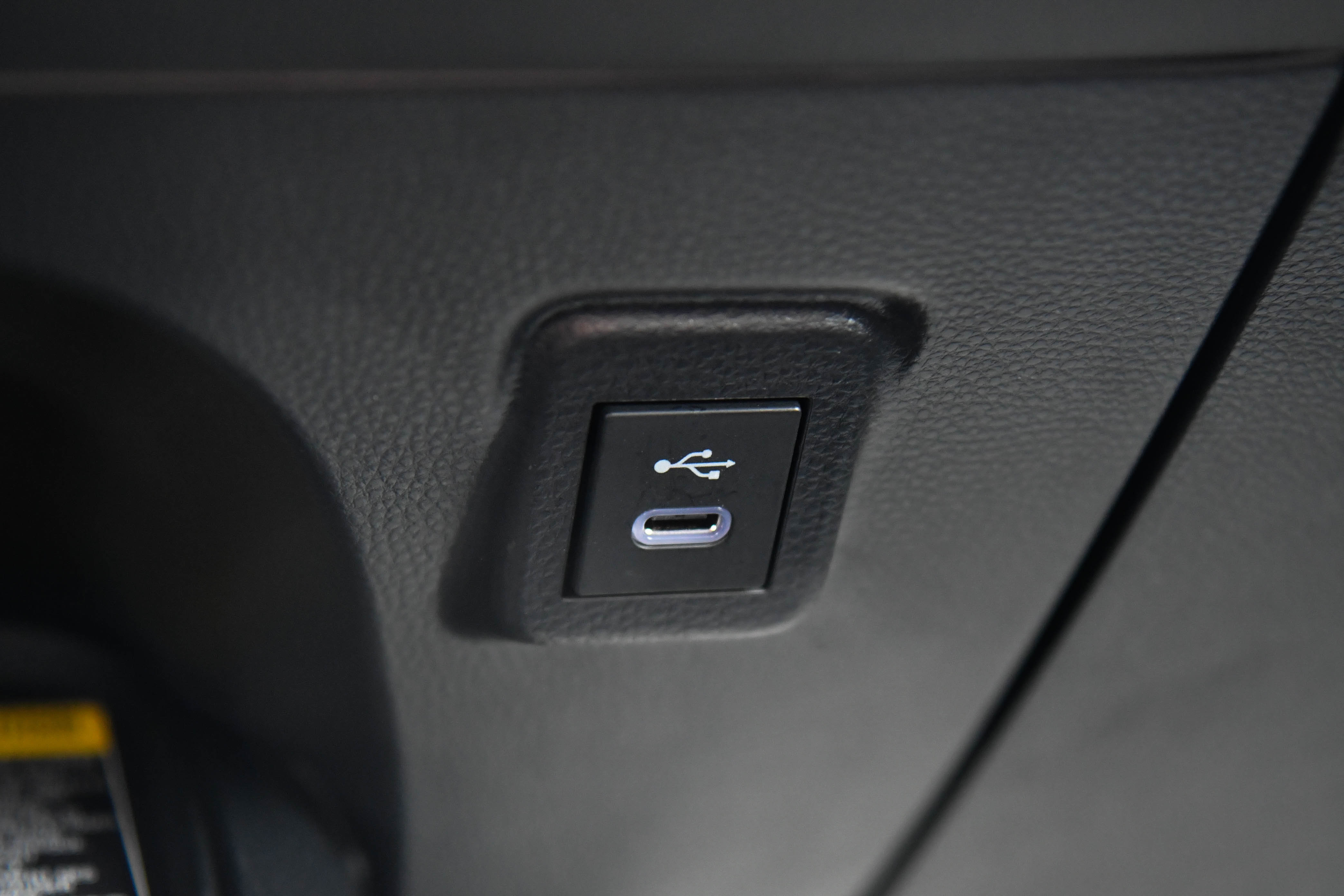 Used 2024 Toyota Corolla SE w/ SE Package image 26