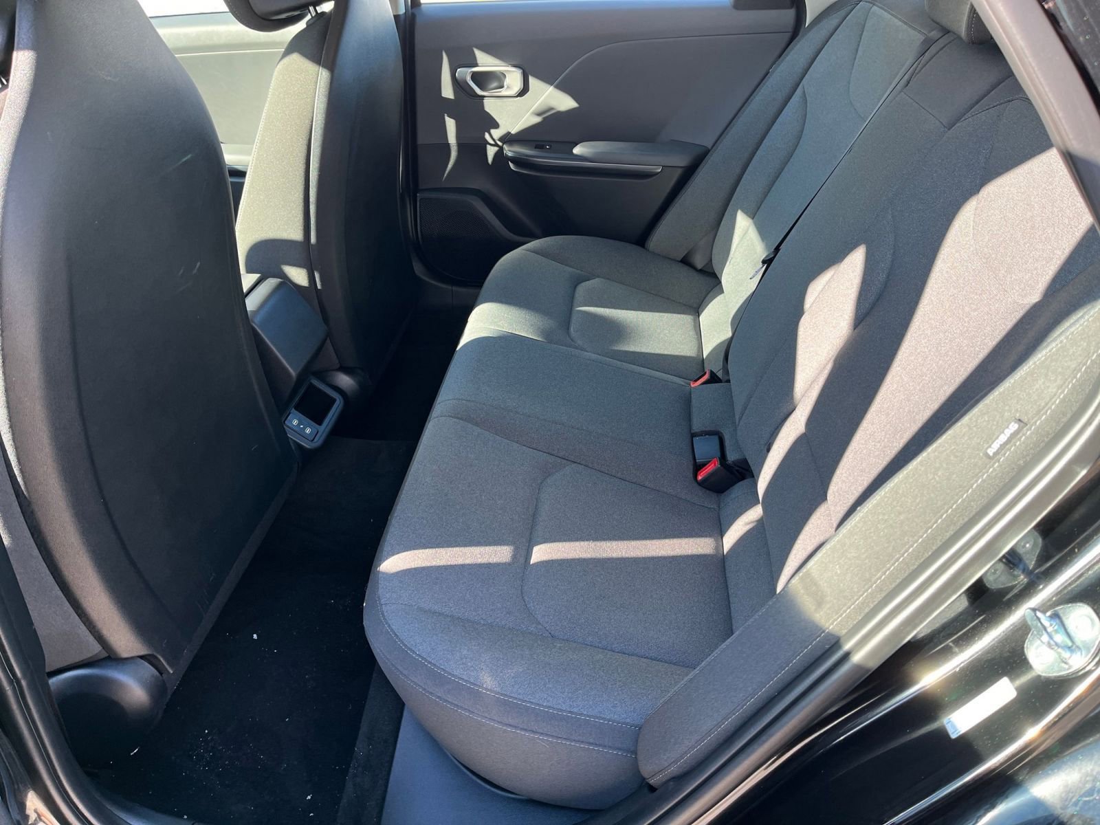 Used 2025 Kia K4 LXS image 25