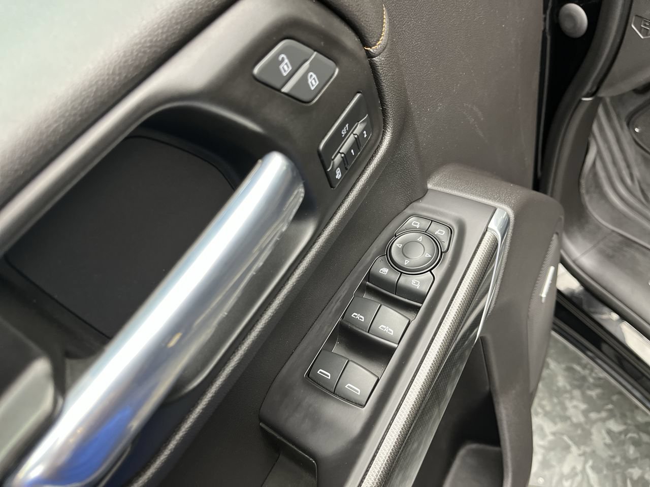 Certified 2021 GMC Sierra 1500 AT4 w/ AT4 Preferred Package AWD/4WD image 10