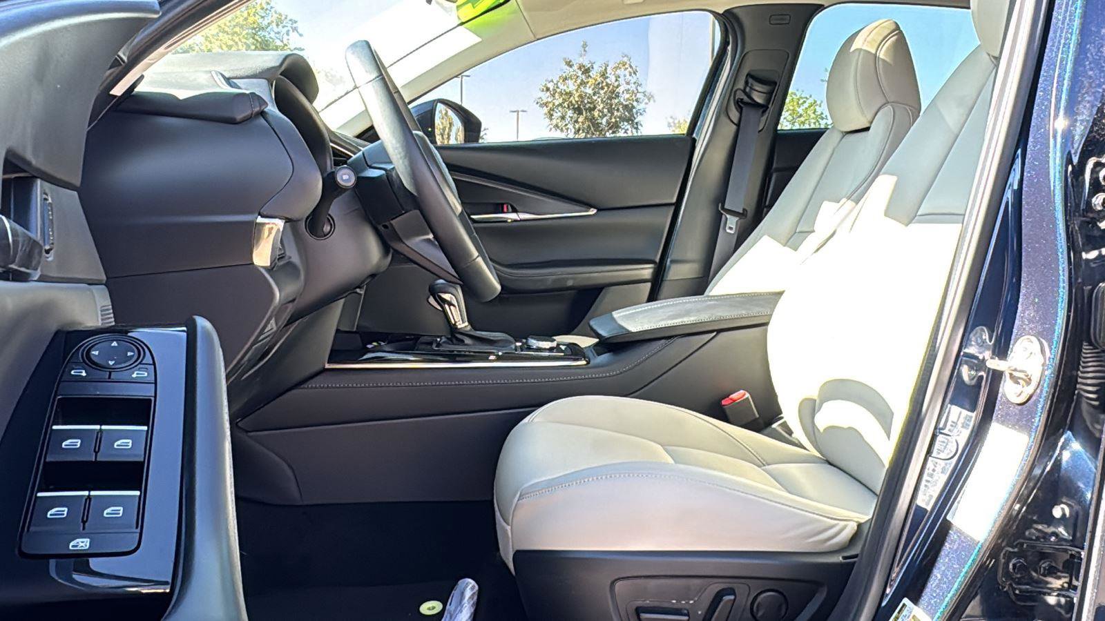 Certified 2025 MAZDA CX-30 AWD 2.5 S w/ Preferred Package image 23