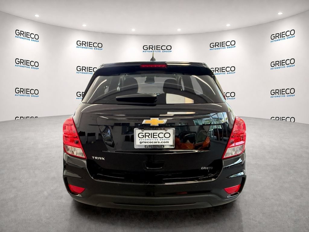 Used 2022 Chevrolet Trax LS w/ Tint and Cruise Package FWD image 6