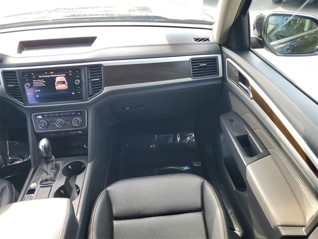 Used 2021 Volkswagen Atlas SE image 16