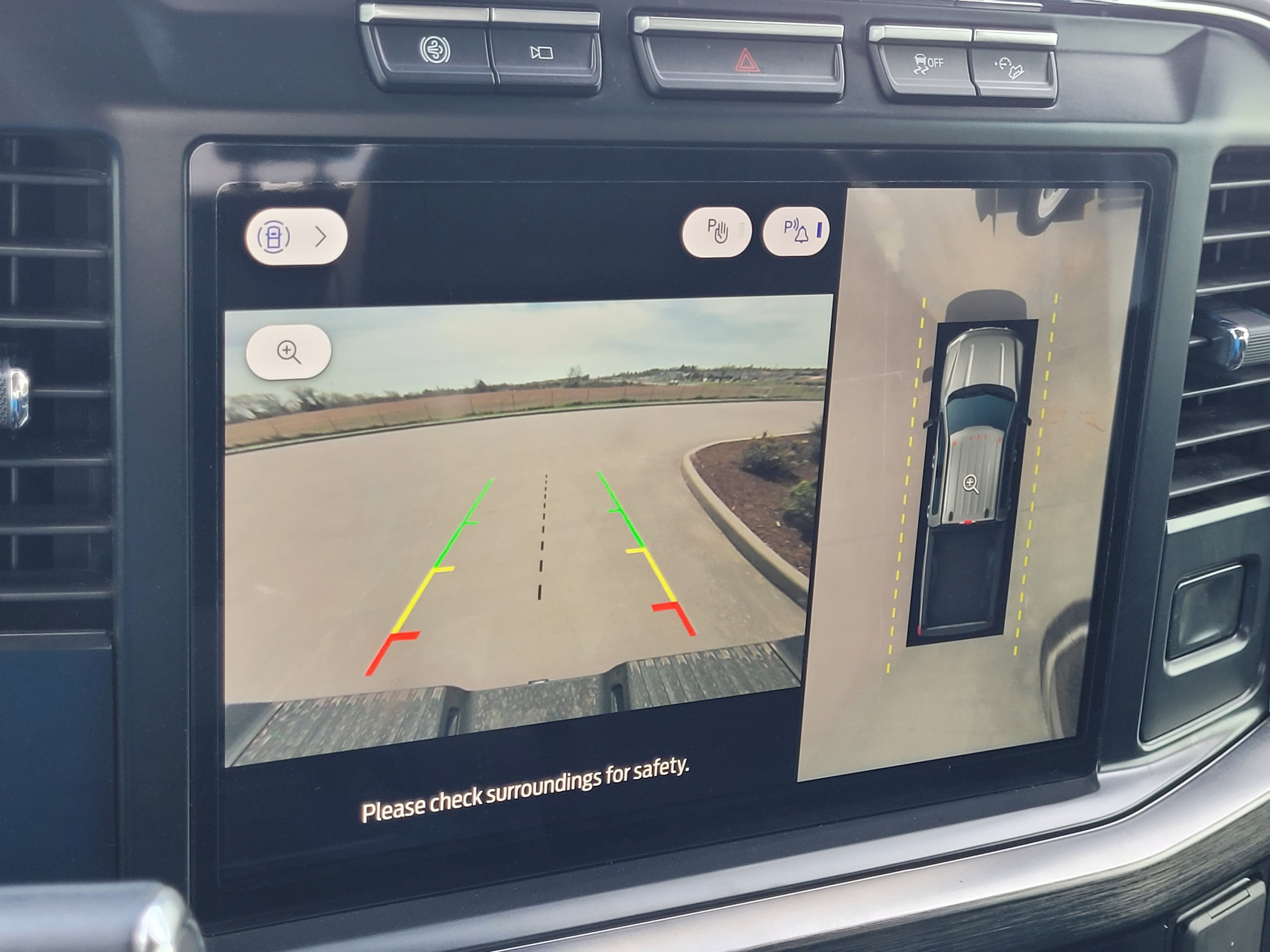 Used 2024 Ford F250 Lariat w/ FX4 Off-Road Package image 22