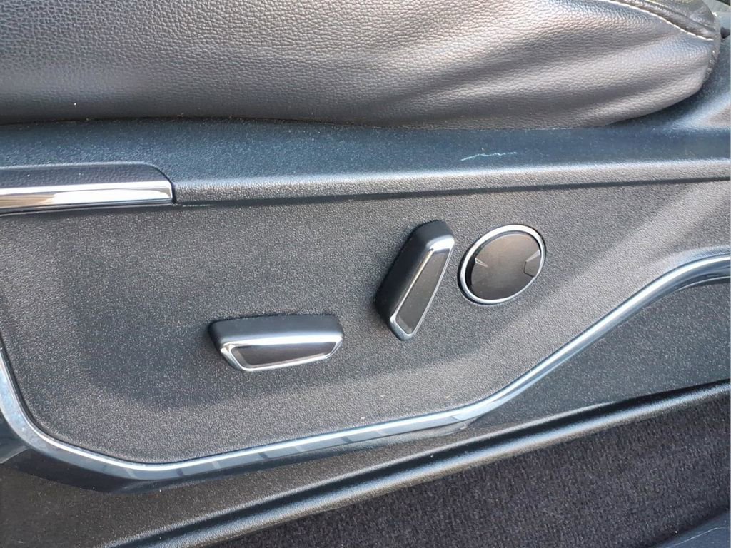 Used 2021 Ford F150 Lariat image 22