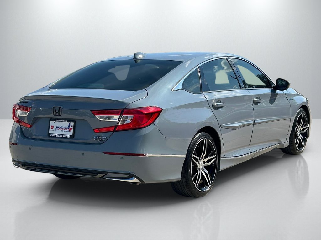 Used 2022 Honda Accord Touring image 5