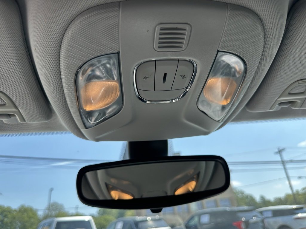 Used 2018 Jeep Compass Latitude image 29