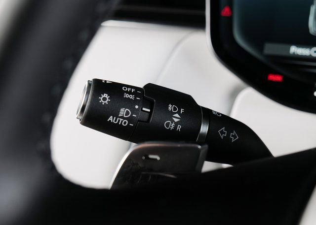 New 2025 Land Rover Range Rover Sport SE image 20