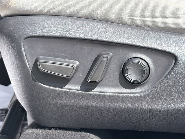 Used 2019 Toyota RAV4 XLE w/ Convenience Package image 23