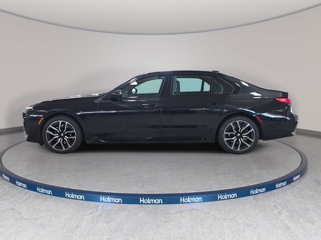 Certified 2023 BMW 740i RWD image 11