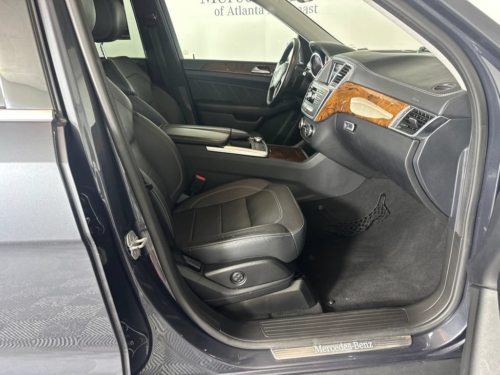 Used 2015 Mercedes-Benz GL 450 4MATIC image 13