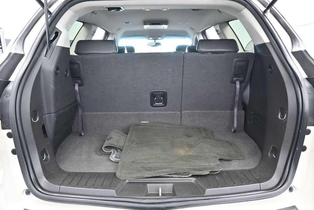 Used 2013 Chevrolet Traverse LT FWD image 36