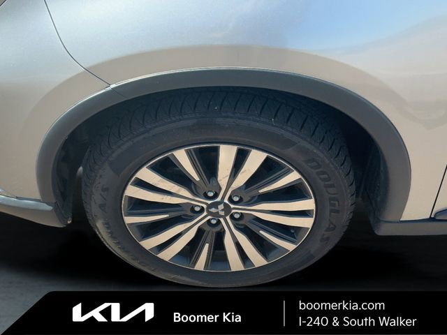 Used 2019 Mitsubishi Outlander ES image 9