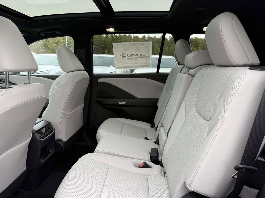 Used 2026 Lexus TX 350 AWD image 9