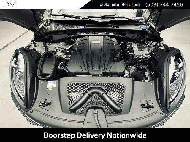 Used 2022 Porsche Macan GTS AWD/4WD image 46