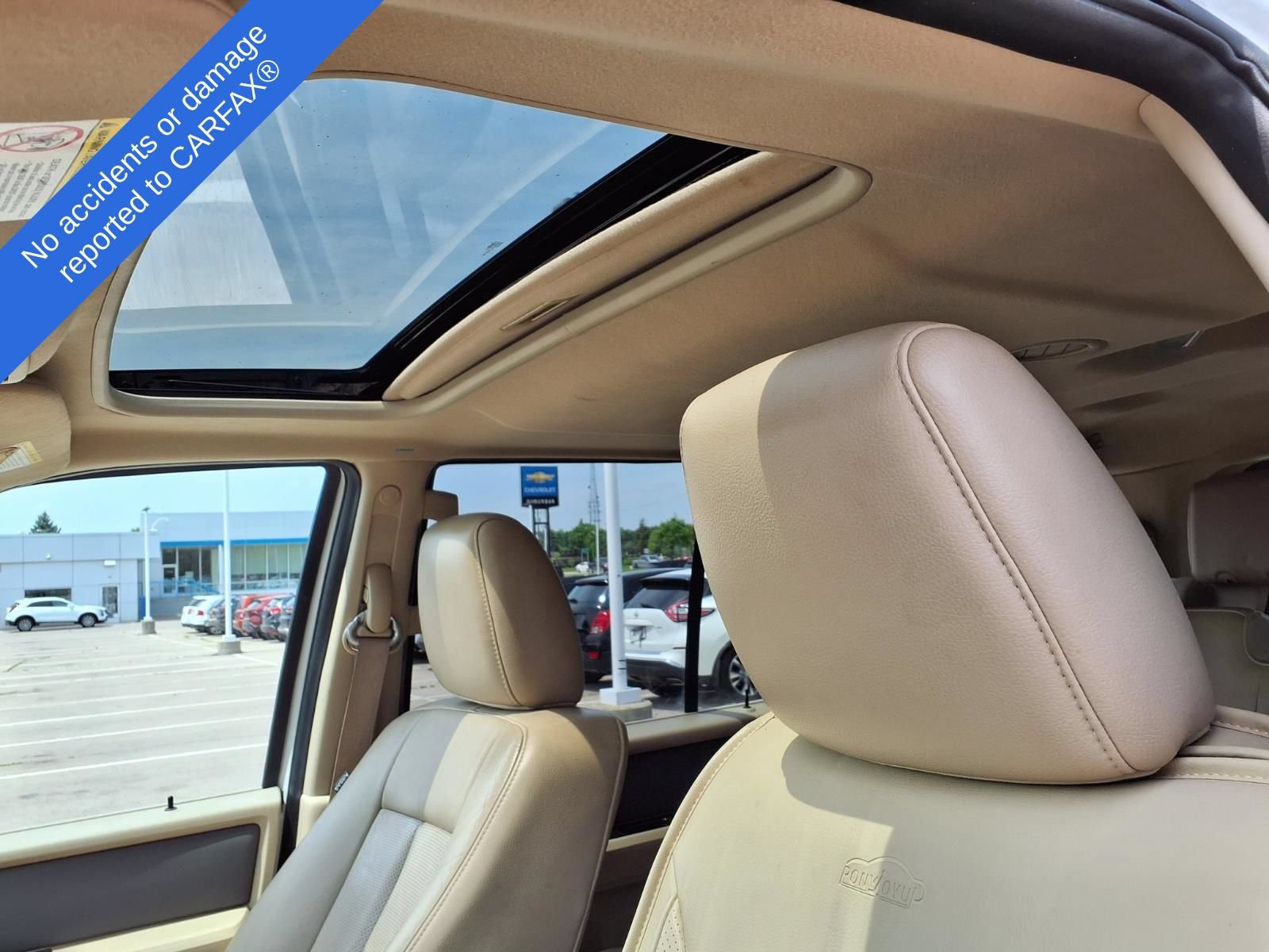Used 2014 Ford Expedition XLT w/ Equipment Group 202A AWD/4WD image 18