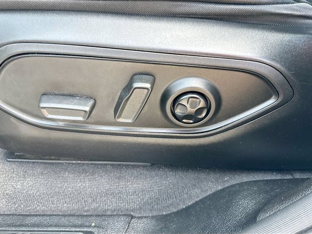 Used 2022 Jeep Grand Cherokee L Limited AWD/4WD image 37