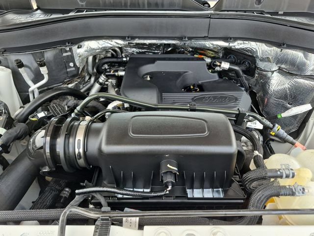 Used 2020 Ford Explorer XLT w/ Equipment Group 202A AWD/4WD image 37