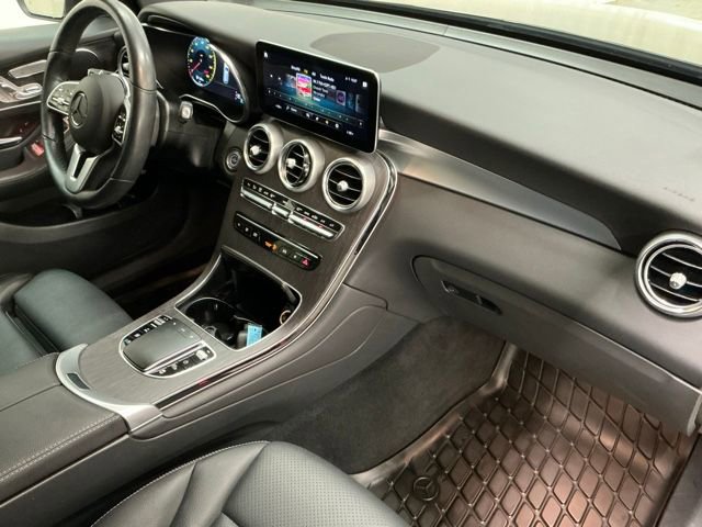 Used 2021 Mercedes-Benz GLC 300 4MATIC image 20