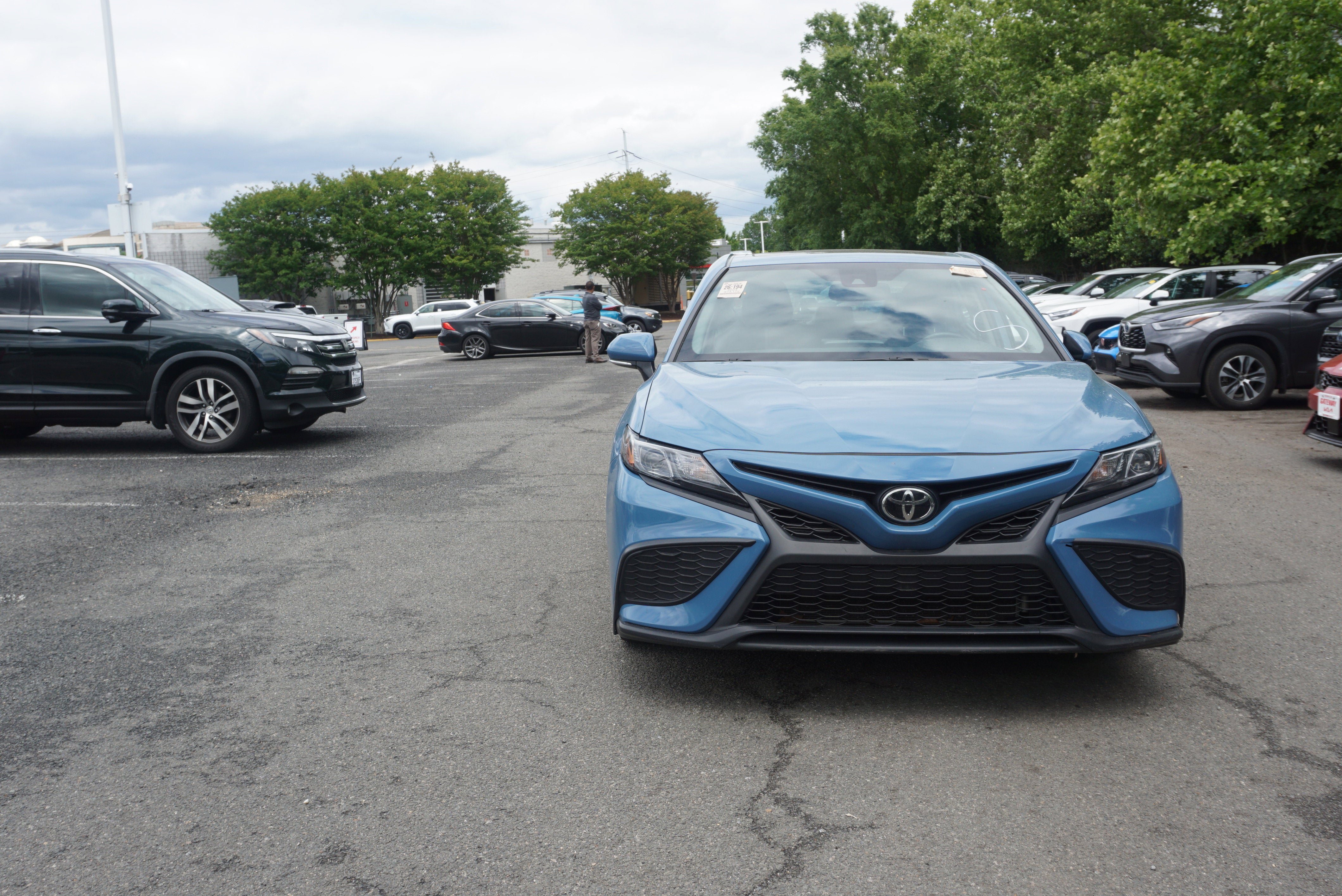 Used 2023 Toyota Camry SE w/ Cold Weather Package FWD image 2