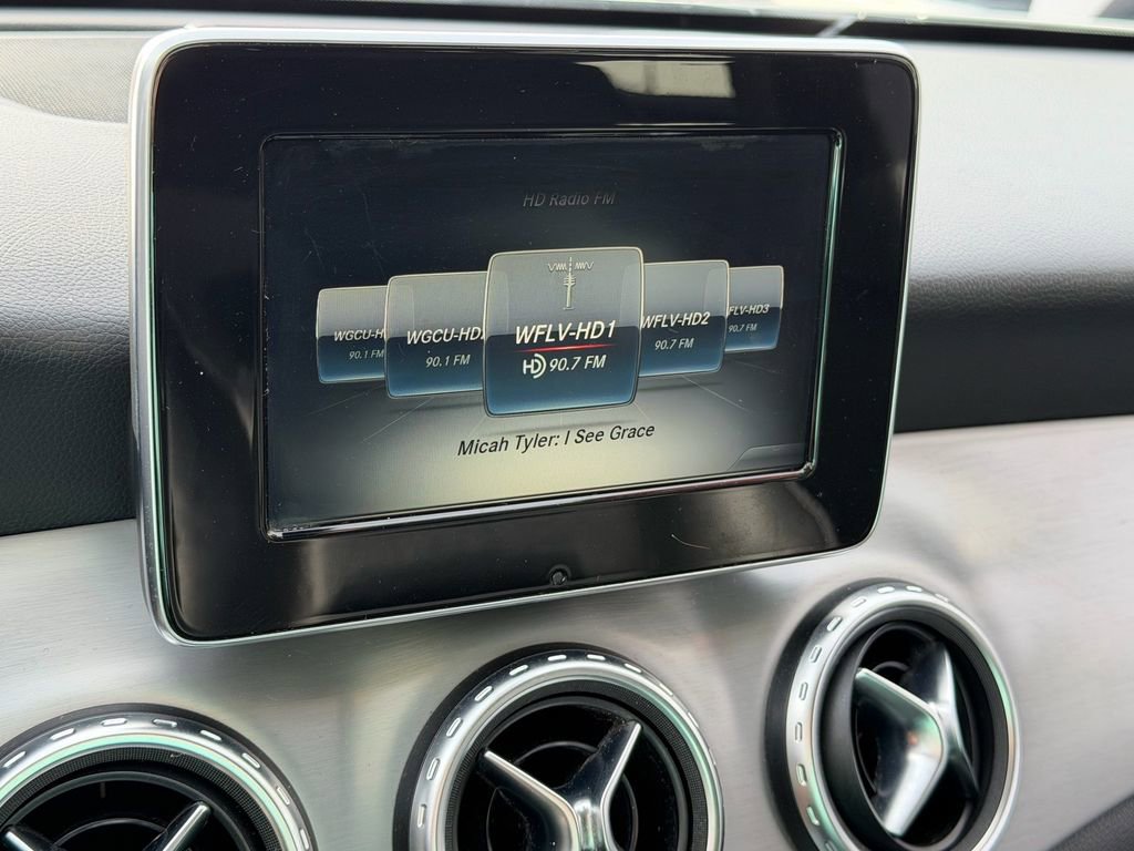 Used 2017 Mercedes-Benz GLA 250 image 17