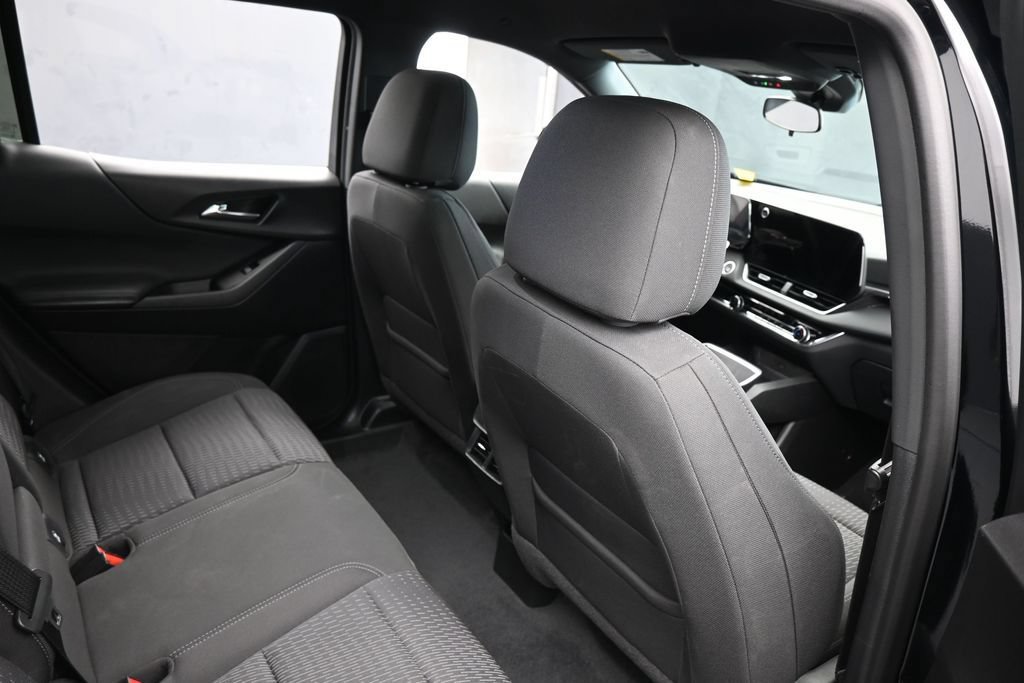 Used 2025 Chevrolet Equinox LT FWD image 41