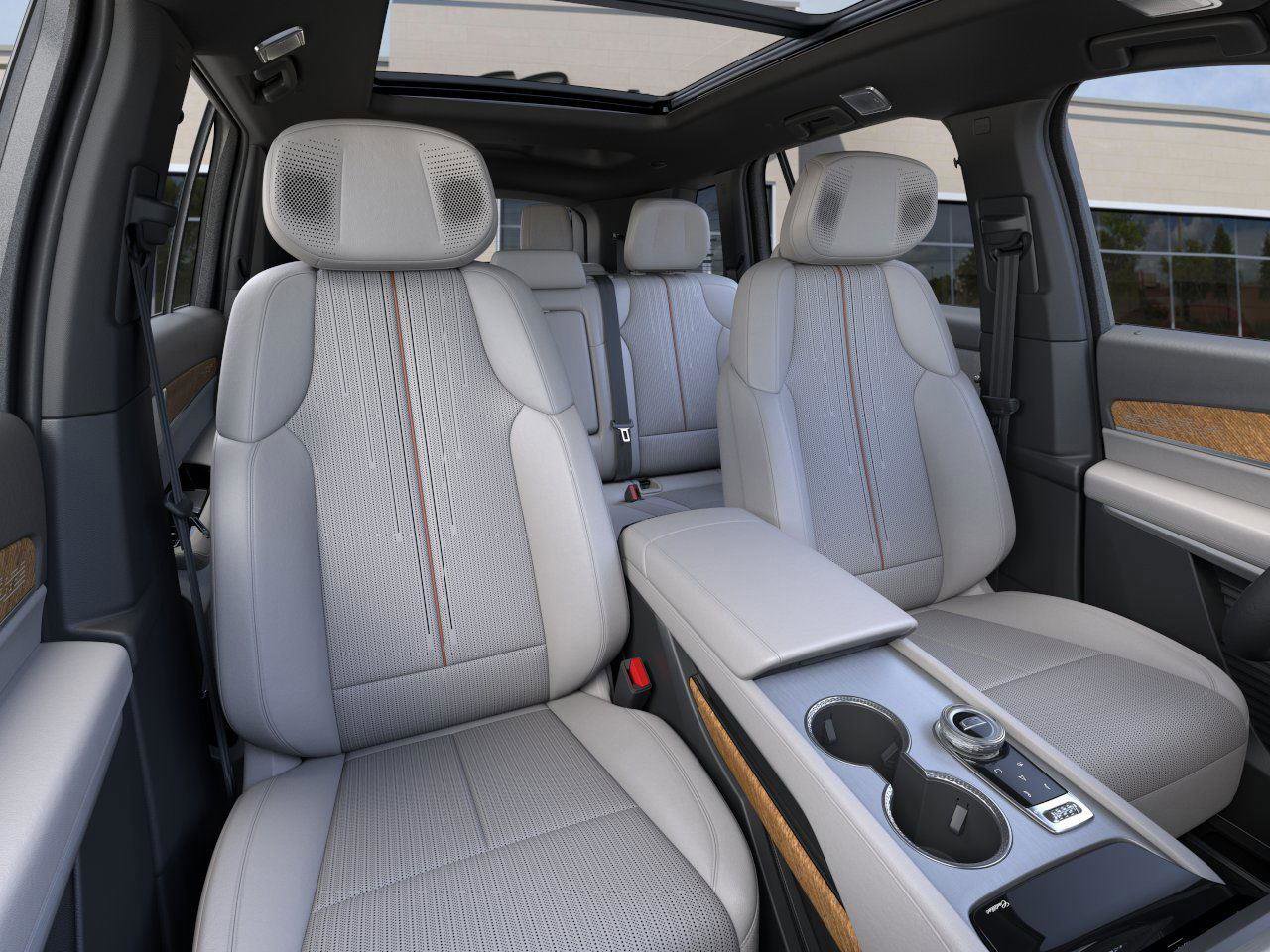 New 2026 Cadillac Vistiq Luxury image 13