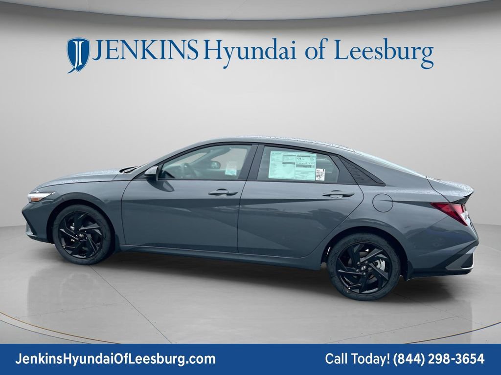 New 2026 Hyundai Elantra Sport FWD image 8