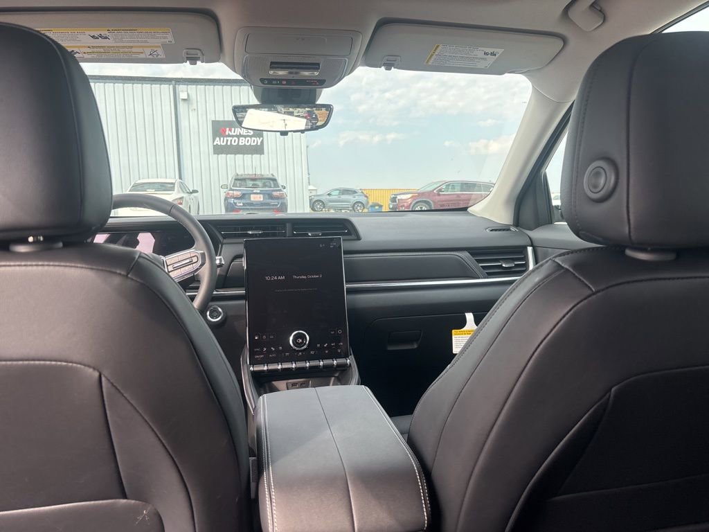 New 2026 GMC Terrain Denali w/ LPO, Floor Liner Package image 40