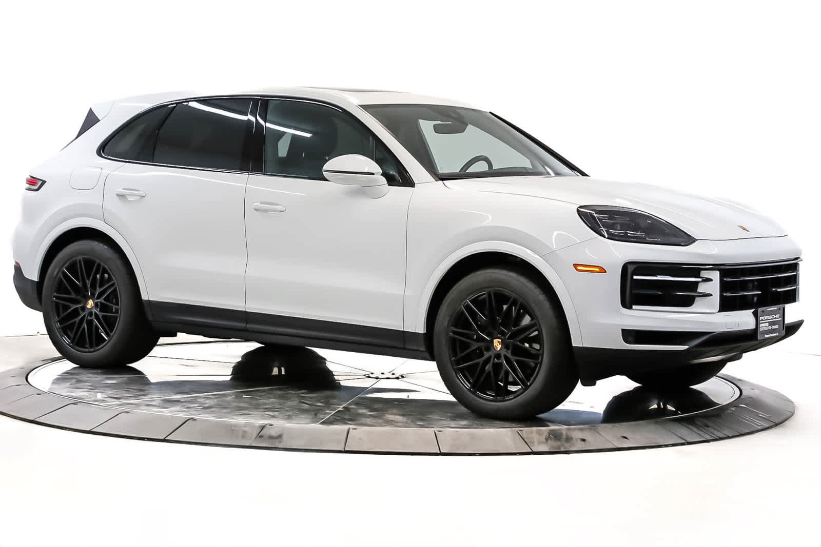 Certified 2024 Porsche Cayenne AWD/4WD image 7