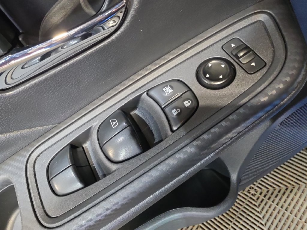 Used 2024 Nissan Versa SV FWD image 15