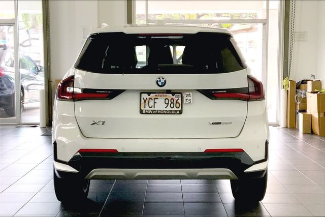 Used 2026 BMW X1 xDrive28i AWD/4WD image 4