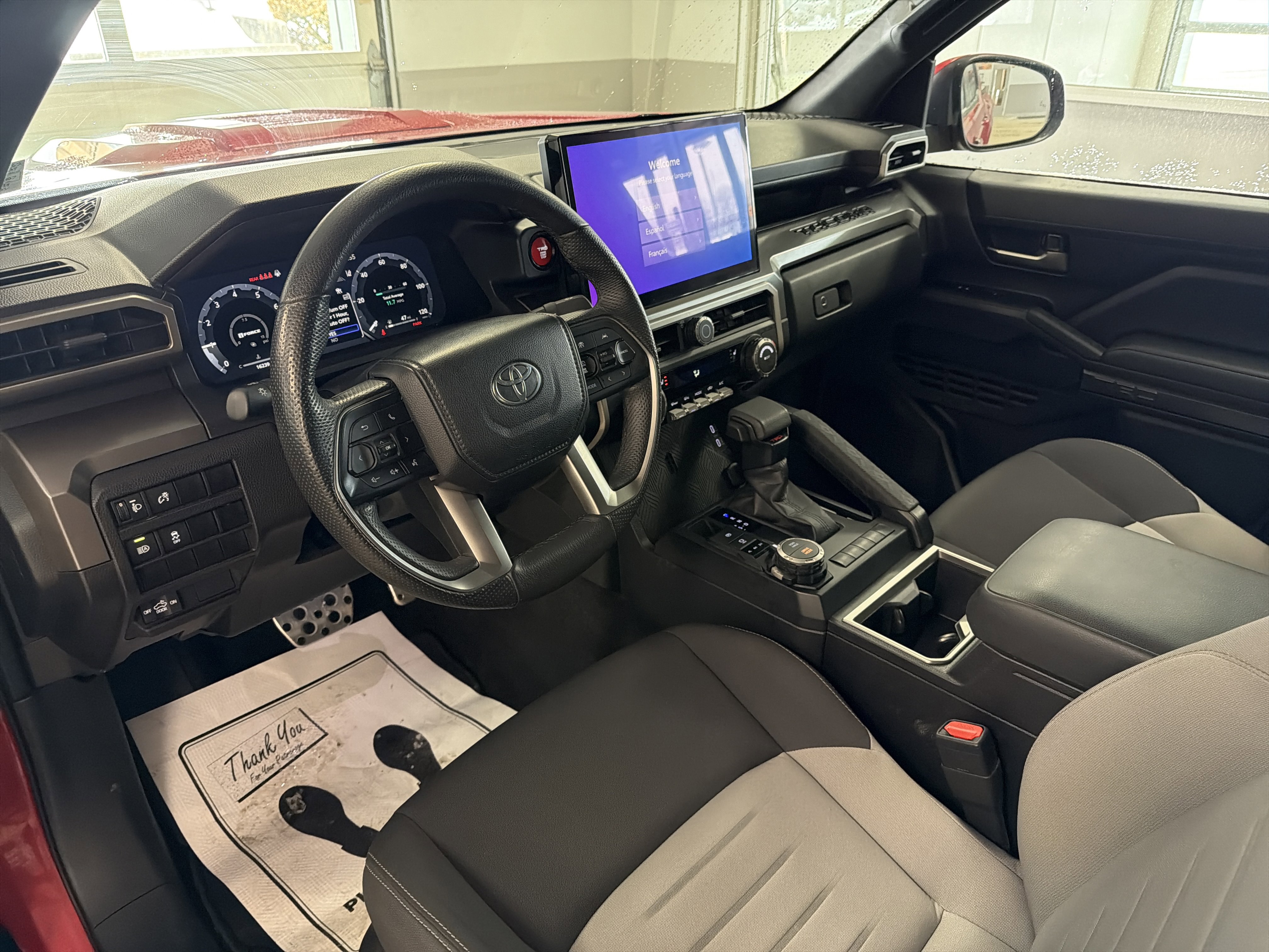 Used 2024 Toyota Tacoma TRD Sport AWD/4WD image 17
