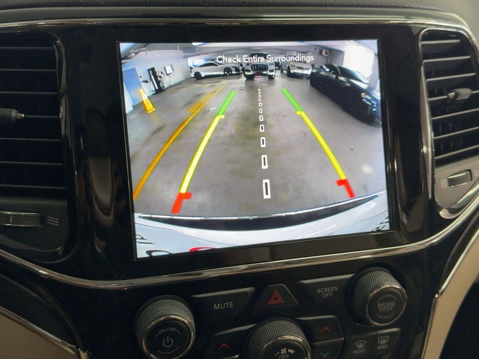 Used 2021 Jeep Grand Cherokee Limited image 25