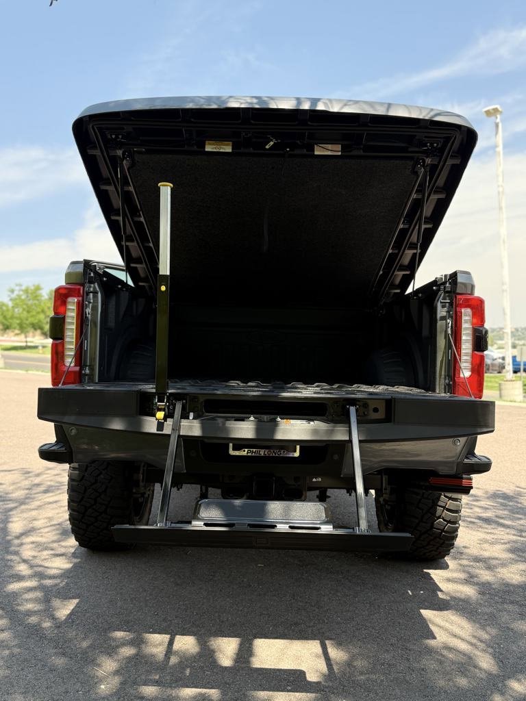 New 2025 Ford F250 Lariat w/ Lariat Ultimate Package image 31